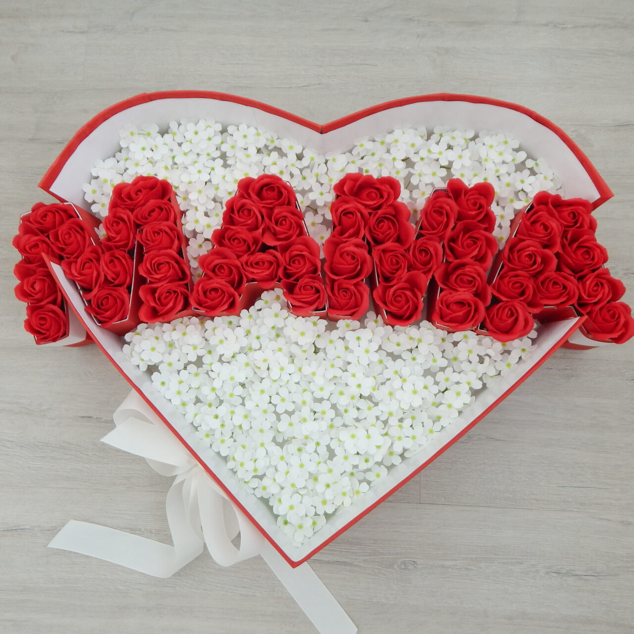 Cutie "MAMA INIMA MARE" Trandafiri+Hortensie